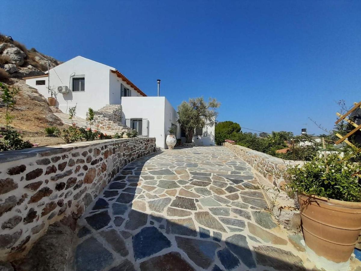 Villa Simantiri Pombia Exterior photo
